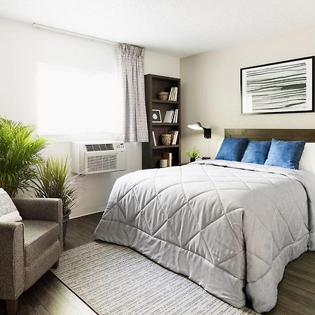 Intown Suites Extended Stay Indianapolis In -I70 Post Drive ภายนอก รูปภาพ