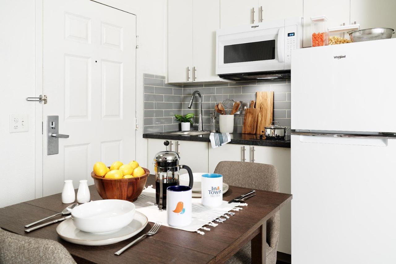 Intown Suites Extended Stay Indianapolis In -I70 Post Drive ภายนอก รูปภาพ