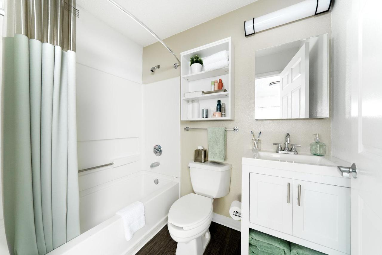 Intown Suites Extended Stay Indianapolis In -I70 Post Drive ภายนอก รูปภาพ